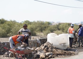 Pemkab Sidoarjo Mulai Garap Betonisasi Ruas Jalan Kalanganyar-Segorotambak