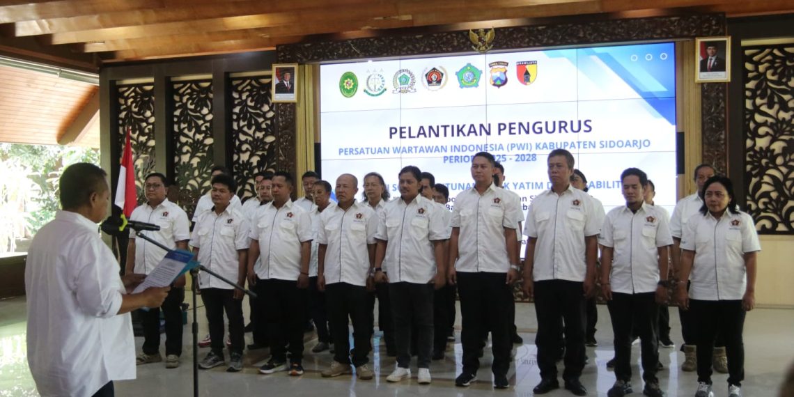 Pengurus PWI Sidoarjo 2025-2028 Resmi Dilantik, Siap Wujudkan Pers yang Berkolaborasi dan Bermartabat