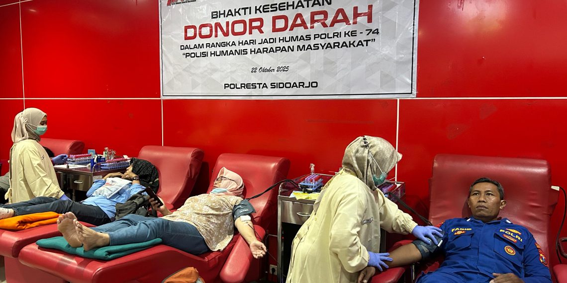 Polresta Sidoarjo Adakan Donor Darah Peringati 74 Tahun Humas Polri