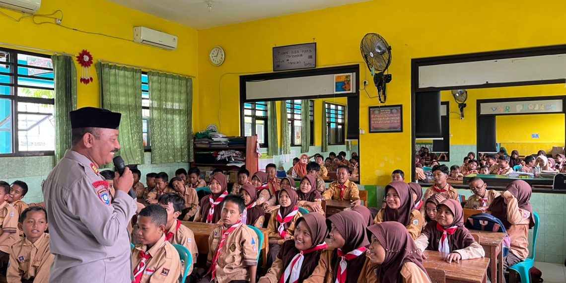 Polsek Taman Edukasi Pelajar SDN 2 Sepanjang