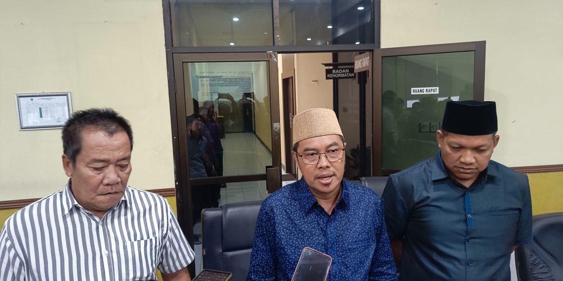 DPRD Sidoarjo Tolak Pembongkaran Tembok Mutiara Regency