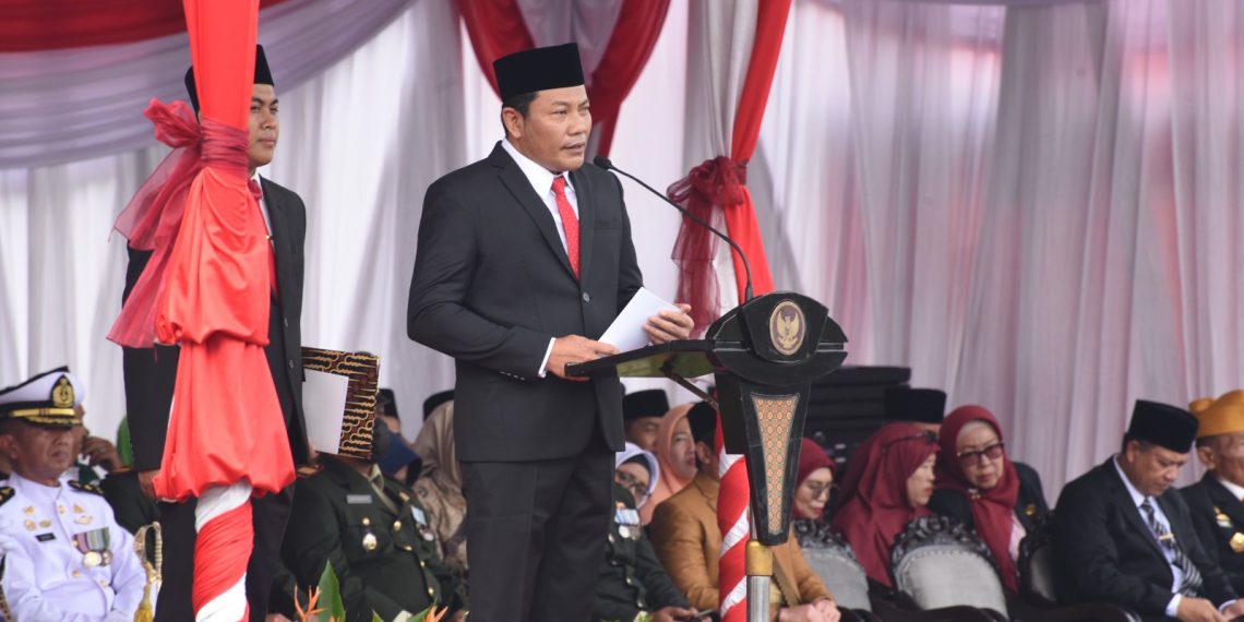 Pemkab Sidoarjo Gelar Upacara Bendera Hari Pahlawan﻿