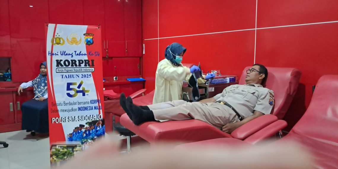 ASN Polresta Sidoarjo Adakan Donor Darah Peringati HUT KORPRI Ke-54