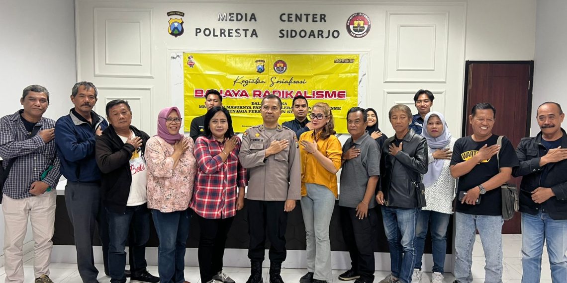 Humas Polresta Sidoarjo Ajak Media dan Mahasiswa Jaga Kondusifitas Jelang Natal dan Tahun Baru