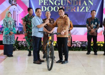 Bupati Subandi Apresiasi Wajib Pajak Panutan, Realisasi Pajak Capai 93,21 Persen