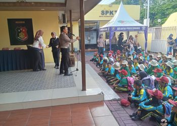 Polsek Waru Terima Kunjungan SDN Waru 2, Kenalkan Dunia Kepolisian Sejak Dini