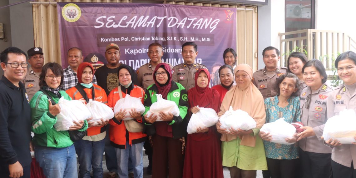 Sambut Natal, Polresta Sidoarjo Berbagi Kasih dengan Masyarakat