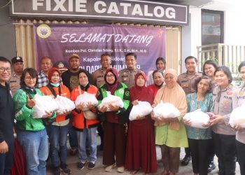Sambut Natal, Polresta Sidoarjo Berbagi Kasih dengan Masyarakat