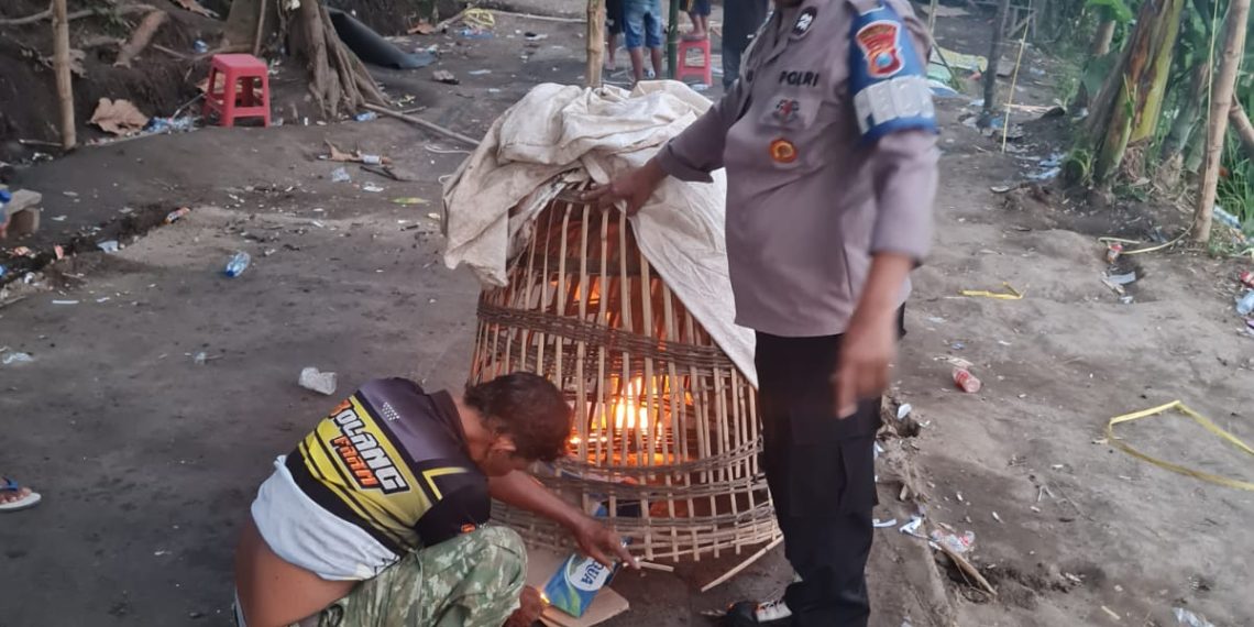 Respon Dumas Sabung Ayam, Polsek Jabon Turun Langsung Datangi Lokasi