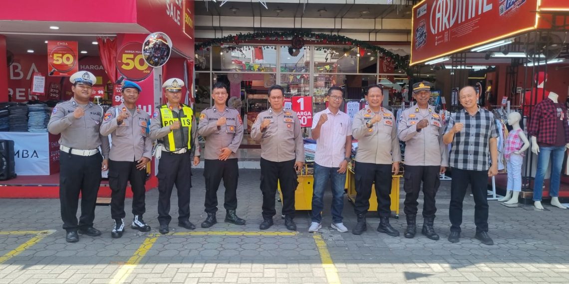 Libur Nataru, Polisi Sidoarjo Masifkan Patroli Keamanan di Pusat Perbelanjaan