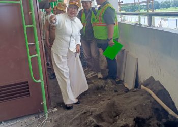 Kualitas Proyek Dibawah Standar, Wabup Mimik﻿ Idayana﻿﻿ Marahi Kontraktor SMPN 2 Prambon