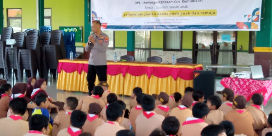 Kanit Binmas Polsek Buduran Edukasi Pelajar SD Negeri Dukuh Tengah Tentang Anti Bullying dan Bahaya Pergaulan Bebas