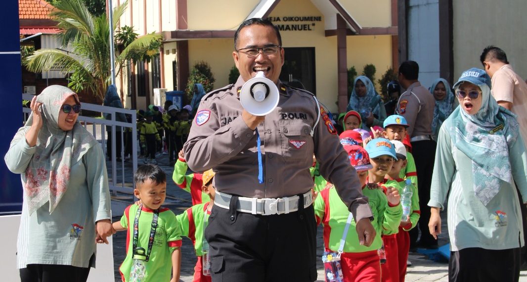 Satlantas Polresta Sidoarjo Kenalkan Profesi Polri Sejak Dini