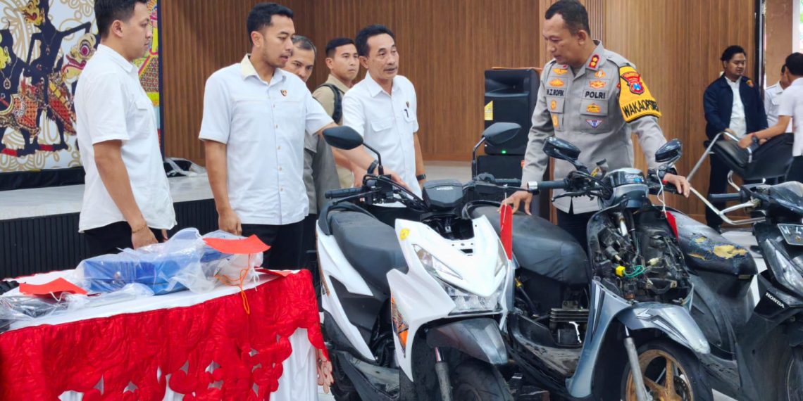 Gondol Motor Bermodus Minta Tolong, Tiga Pelaku Diamankan Polisi