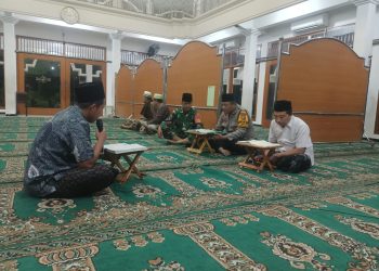 Bhabinkamtibmas Desa Wedi Tadarus Bersama Warga, Perkuat Silaturahmi dan Kamtibmas