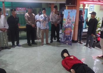 Polisi Gelar PPGD Bersama Pihak Medis di Balongbendo