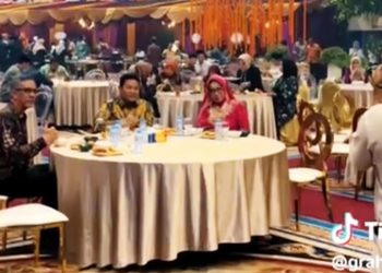 Bupati Subandi Ikut Hadir Rakor di Graha Unesa, Malah Tegur Sekda Fenny