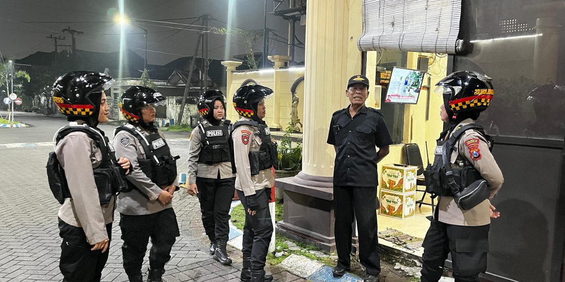 Polwan Polresta Sidoarjo Intensifkan Patroli, Pastikan Kamtibmas Tetap Kondusif
