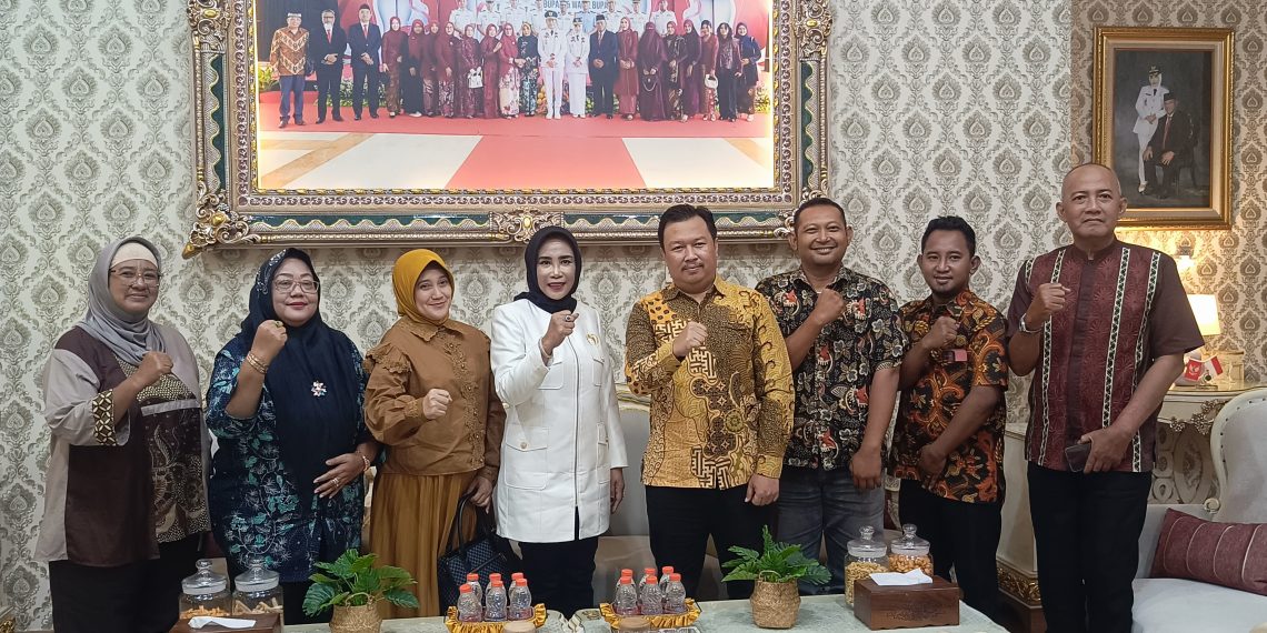 Ketua Umum DPP Pasukan 08 Nasional Audiensi dengan Wabup Sidoarjo Mimik Idayana, Bahas Penguatan SDM dan Vokasi