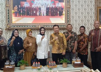 Ketua Umum DPP Pasukan 08 Nasional Audiensi dengan Wabup Sidoarjo Mimik Idayana, Bahas Penguatan SDM dan Vokasi