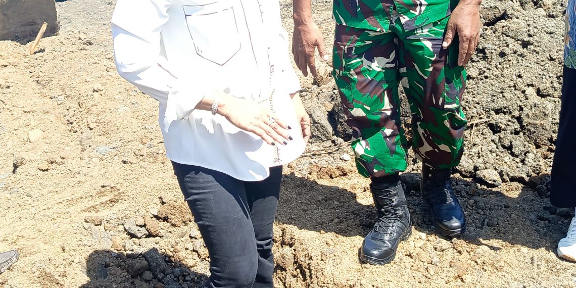 Wabup Mimik Idayana Memulai Pembangunan KDMP Mindugading Tarik