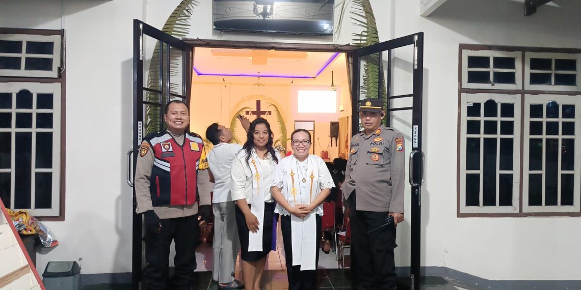 Polisi Sidoarjo Amankan Ibadah Jumat Agung