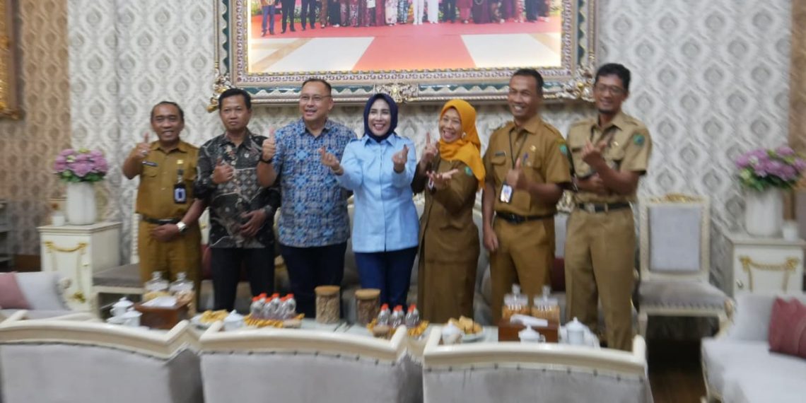 Wabup Mimik Audensi PT Megasurya Mas, Minta Jaga Stabilitas Pasokan Minyak Goreng di Sidoarjo