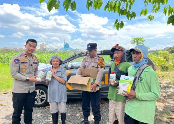 Polsek Taman Salurkan Bibit dan Pupuk untuk Dukung Lahan Jagung