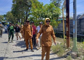 Sidak Jalan Paving Rusak di Bohar, Wabup Mimik Perintahkan Ganti Aspal