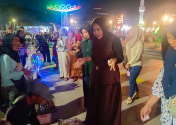 Wabup Mimik Sidak Alun-alun Sidoarjo, Usulkan UMKM Boleh Berjualan