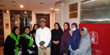 Amirul Haj Muhadjir Effendy Blusukan Temui Jamaah Haji Indonesia