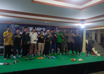 Diskusi Bersama Warga Kebaron Tulangan, Wabup Mimik Idayana Dicurhati Pengangguran dan Alsintan