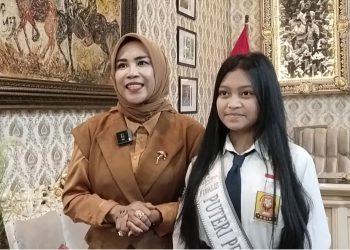 Wabup Mimik Idayana Beri Dukungan kepada Angkin Shalqiamna Finalis Putri Pertiwi Jawa Timur Asal SMPN 6 Sidoarjo