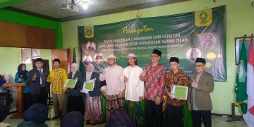 Tiga Mahasiswa IAI Al Khoziny Borong Prestasi Nasional dan Regional, Raih Penghargaan serta Beasiswa dari Yayasan