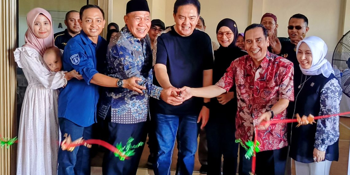 Komjen Pol M Iqbal Meriahkan Grand Launching Ashuma Sports Massage Cabang Taman Sidoarjo