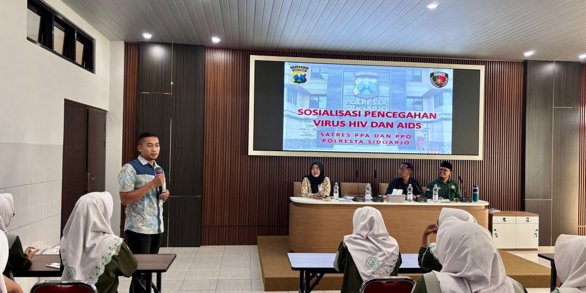 Polresta Sidoarjo Edukasi Bahaya HIV/AIDS di Kalangan Pelajar