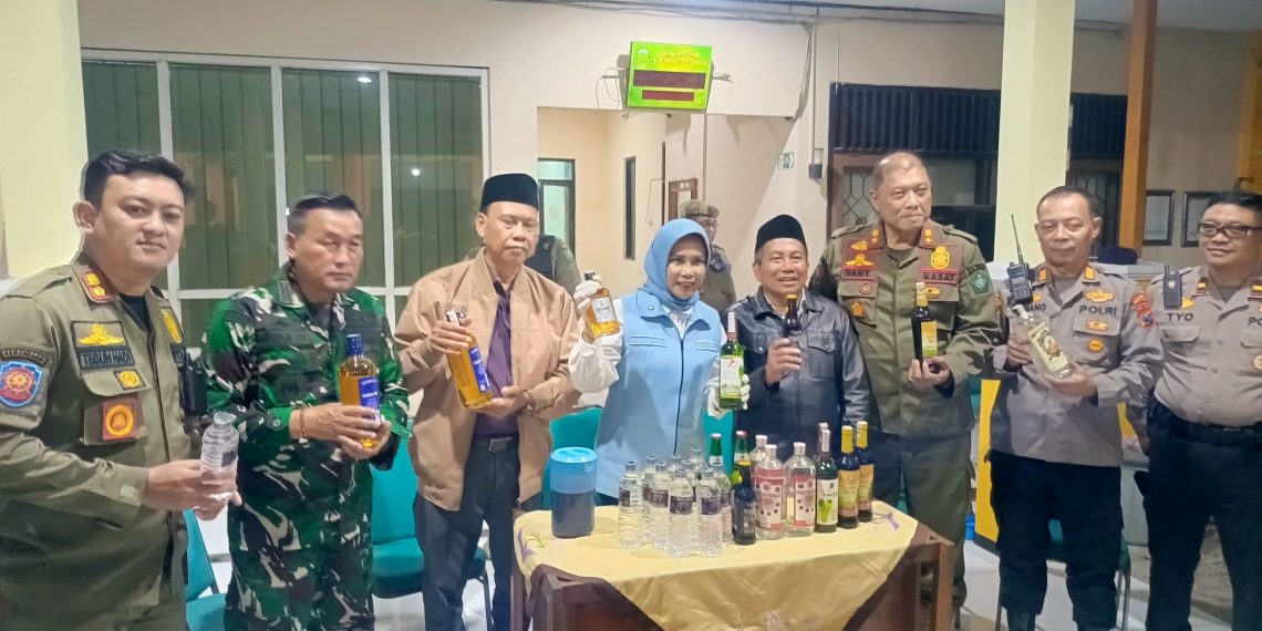 Razia Warkop Karaoke Eks Tol HK dan Jemirahan Jabon Jual Miras dan Dugaan Prostitusi, Wabup Mimik Perintahkan Tutup dan Bongkar