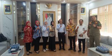 Benahi Warung Remang, Wabup Mimik﻿﻿ Perintahkan Asisten Sekda Kirim Surat ke Kementerian PU untuk Kelola Eks Tol HK dan Lahan BBWS Brantas di Jabon