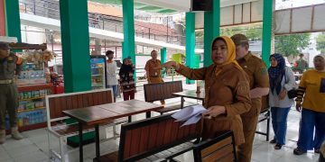 Agar Ramai Pembeli, Wabup Mimik﻿ Minta Stan Belakang Kuliner Gajah Mada Dipindah ke Depan