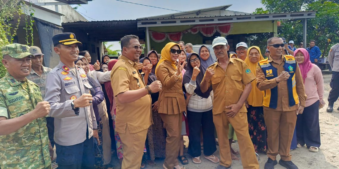 Warga Bersyukur, Wabup Mimik Mulai Bangun Jembatan Penghubung Kedungbanteng-Balongdowo