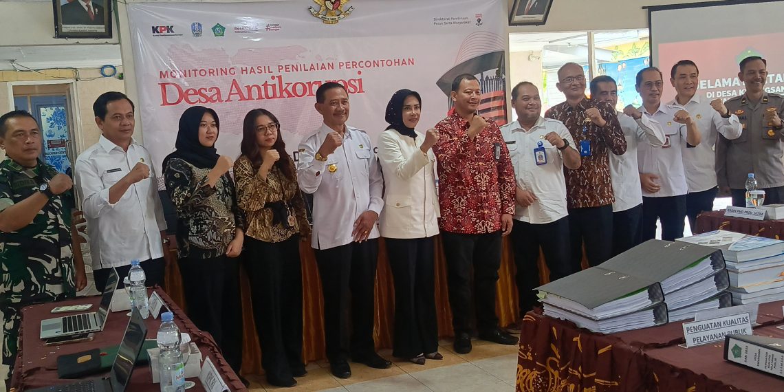Monitoring bersama KPK, Wabup Mimik Idayana Minta Semua Desa Contoh Desa Kwangsan Antikorupsi