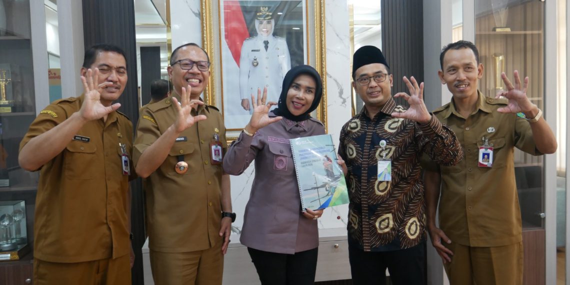 Wabup Mimik Minta BPJS Ketenagakerjaan Intensifkan Sosialisasi untuk Pekerja Rentan