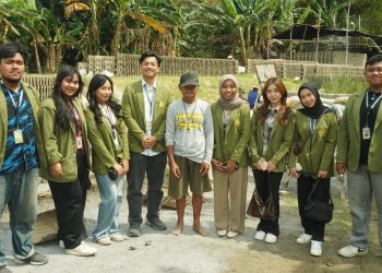 Mahasiswa KKN 21 UPN Veteran Jawa Timur Dorong Pengembangan UMKM Kelurahan Ledok Wetan Bojonegoro Melalui Program Spotlight UMKM