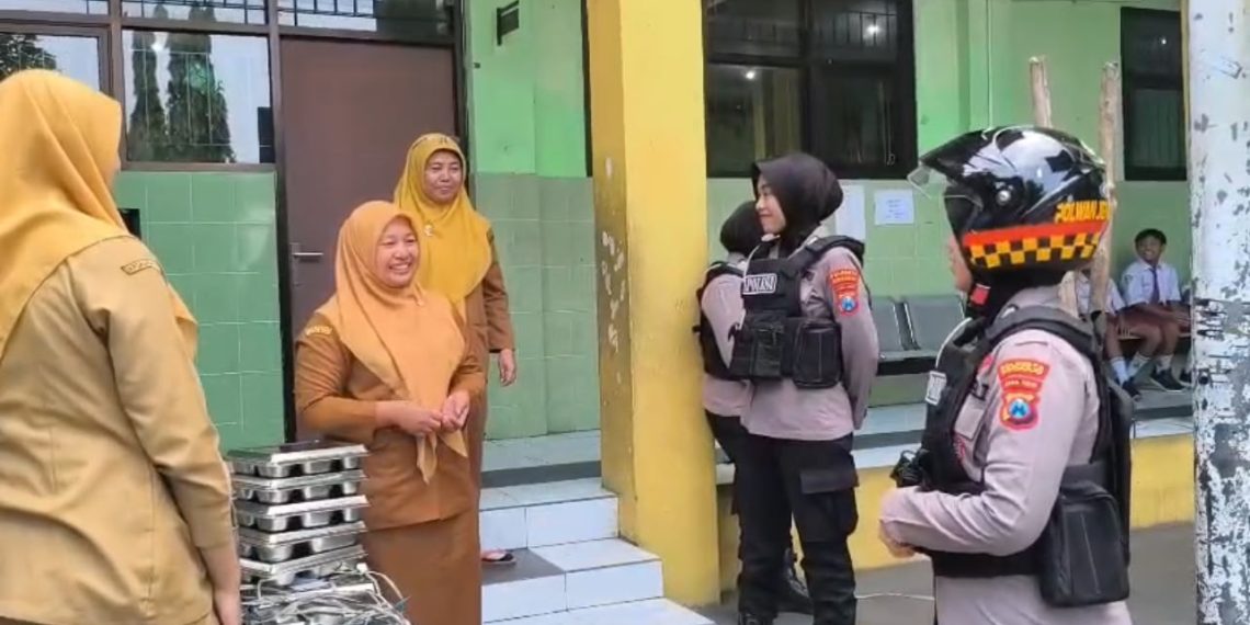 Polwan Jenggala Presisi Patroli ke Sekolah, Motivasi Giat Belajar dan Edukasi Cegah Bullying
