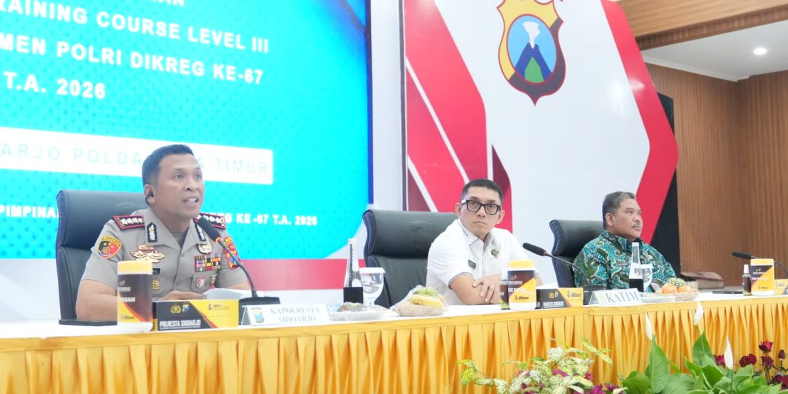 Studi Lingkungan Sespimmen Polri Dikreg ke-67 di Polresta Sidoarjo, Bahas Tantangan Kepemimpinan dan Pemberdayaan UMKM