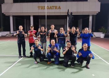 Digarap Dua Hari, Ikatan Alumni (IKAL) PPNK Angkatan 119 Tuntaskan Pemasangan Hibah Lampu Sorot di Lapangan Tengah kantor Lemhannas