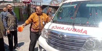 Pemdes Semampir Luncurkan Ambulans Desa, Luqman Mualim: Semoga Jadi Pelayan Warga