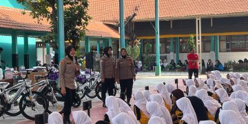 Polwan Goes to School, Edukasi Siswa SMPN 2 Krian Bahaya Bullying, Narkoba dan Kekerasan