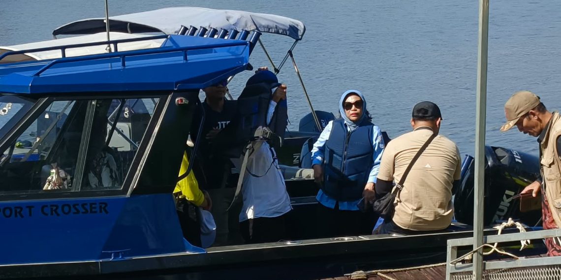 Lihat Langsung Hiu Tutul, Wabup Mimik Idayana Siap Kembangkan Potensi Wisata Bahari Baru Jabon