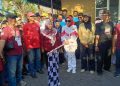 Meriahkan HUT RI ke-81, Wabup Mimik Idayana Berangkatkan Jalan Sehat 1.200 Warga RW 05 GCM